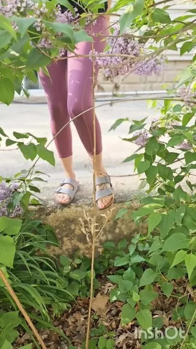 Würde mich verurteilen, weil ich im Garten des Nachbarn gepinkelt habe.