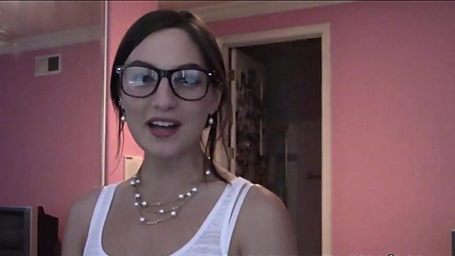Hot Real Estate Agent wants to become a porn star - Property Sex Porn
