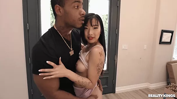 Petite Asian Elle Lee spins on BBC till real orgasmic paradise