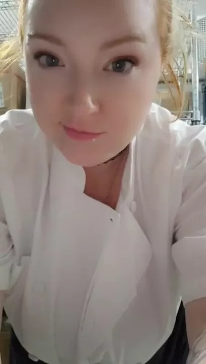 This chubby Chef wants you to meet her in the fridge.. Do you follow?