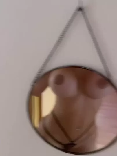 Mis tetas pueden despertarte todas las mañanas...