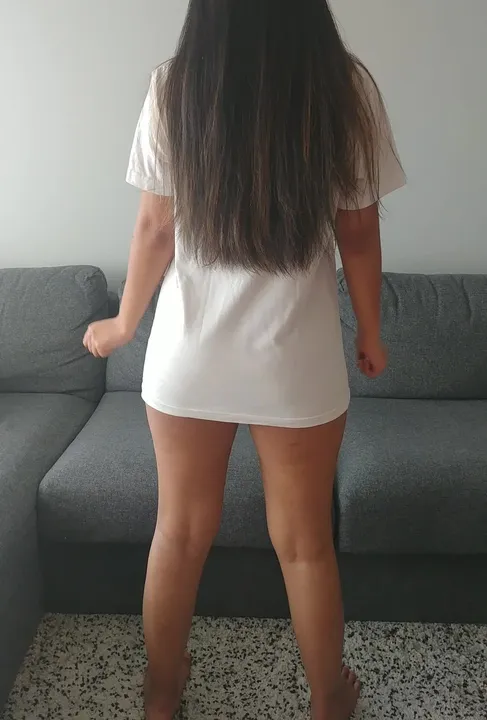 Qual revelação você prefere, minha bunda ou meus peitos?