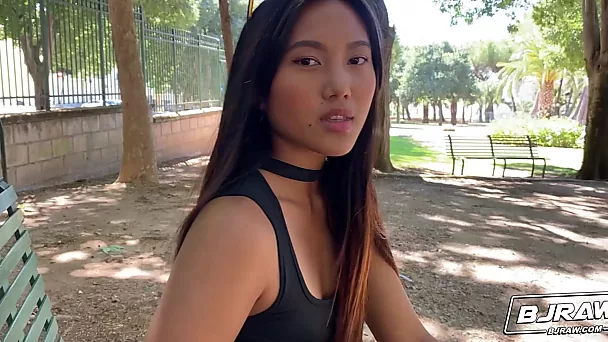 Beleza asiática pode boquete incrível tailandês e titjob