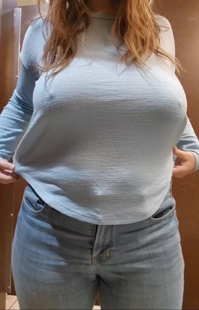 I've got big pregnancy tits and I love showing them off