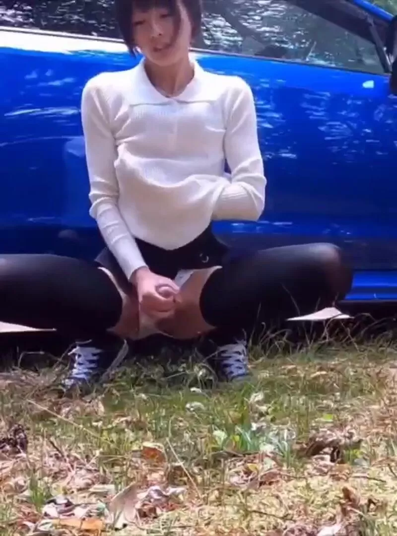 Roadside hands-free cumshot