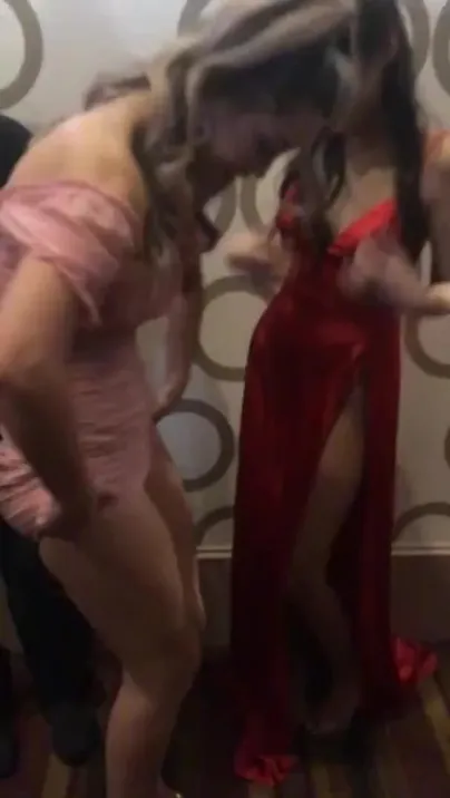 Gianna Dior pega calcinha emprestada de Alina Lopez.