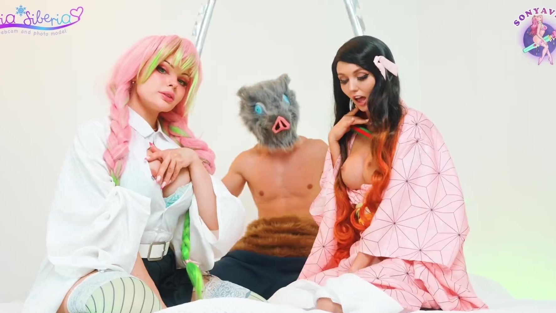 Delicious cosplayer chicks share demons cock