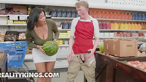 Naturally Busty Ebony Ashlyn Peaks fucks a white guy in a supermarket