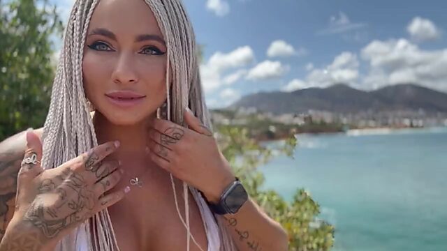 Czech pornstar gives you a great JOI to enjoy while vacationing
