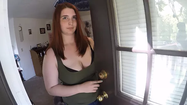 Thick redhead's trying to extend her stay by fucking landlord