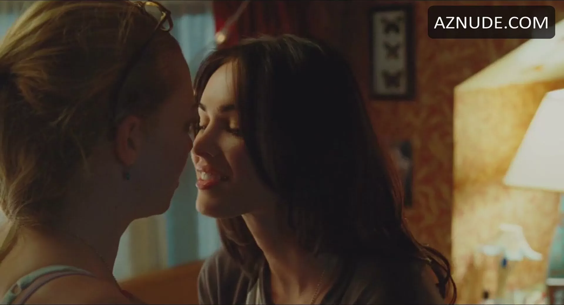 Amanda Seyfried en Megan Fox in Jennifers lichaam