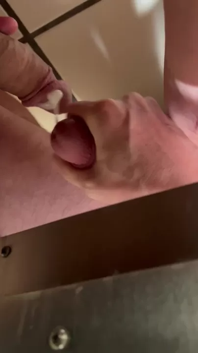 Jerking stranger understall until he blows his load on my cock