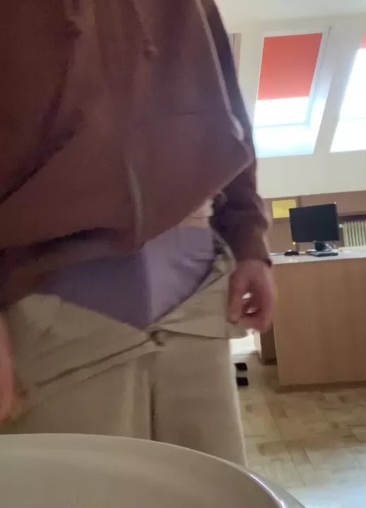 just a quick cum at school