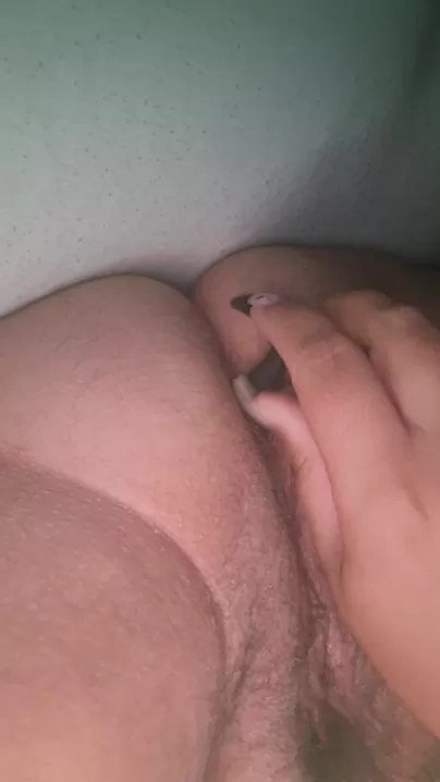 My asshole is so tight... who wants to come fuck it