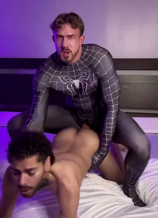 Solo tu amigable hombre araña del vecindario