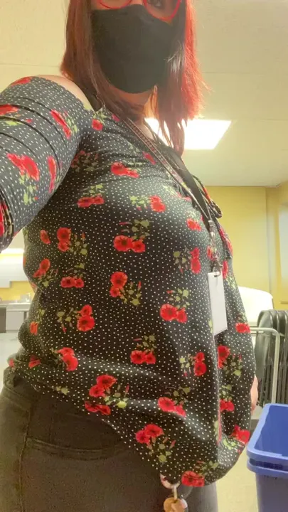 Would you fuck this PAWG in the supply room closet?