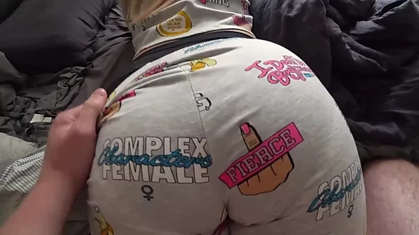 Stepsis pawg refuse le sexe à cause du jeu en ligne