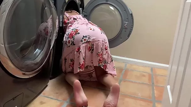 Dirty stepbrother with Thick Cock fucked his stepsister right in laundry