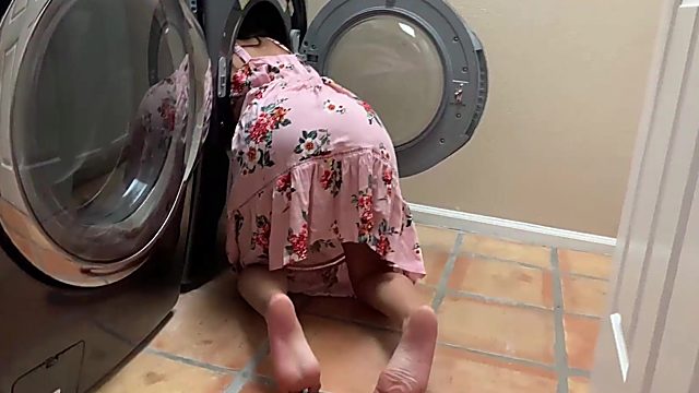 Dirty stepbrother with Thick Cock fucked his stepsister right in laundry