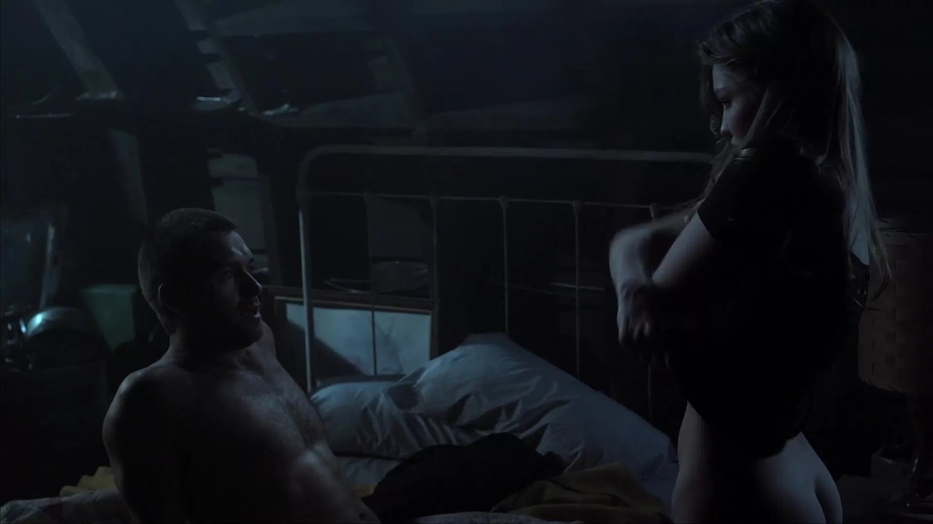 Lili Simmons - Banshee S01E02