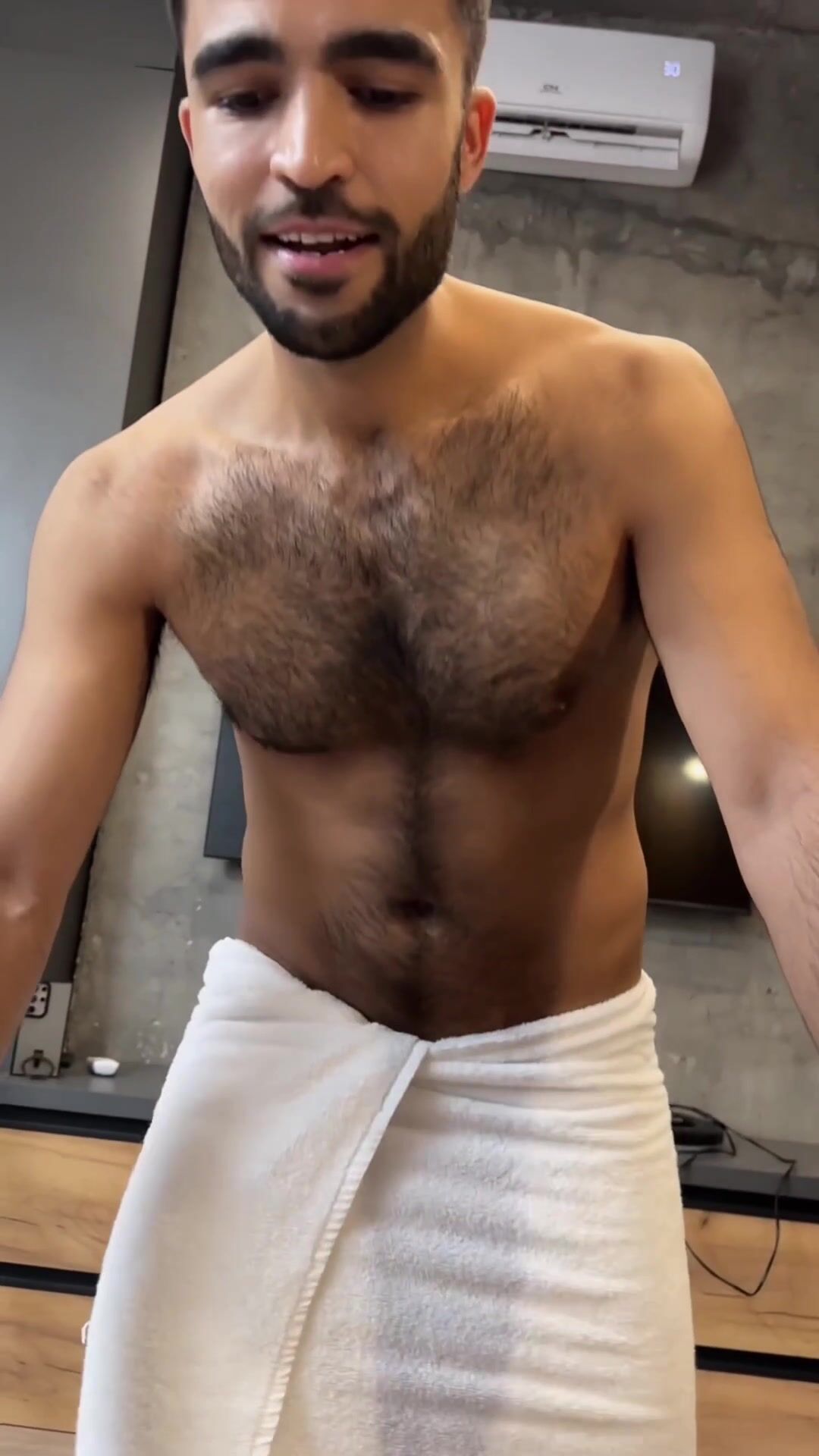 Delicious blowjob and hot sex, thats exactly the kind of meeting I had  with a sexy athletic hunk😈💦