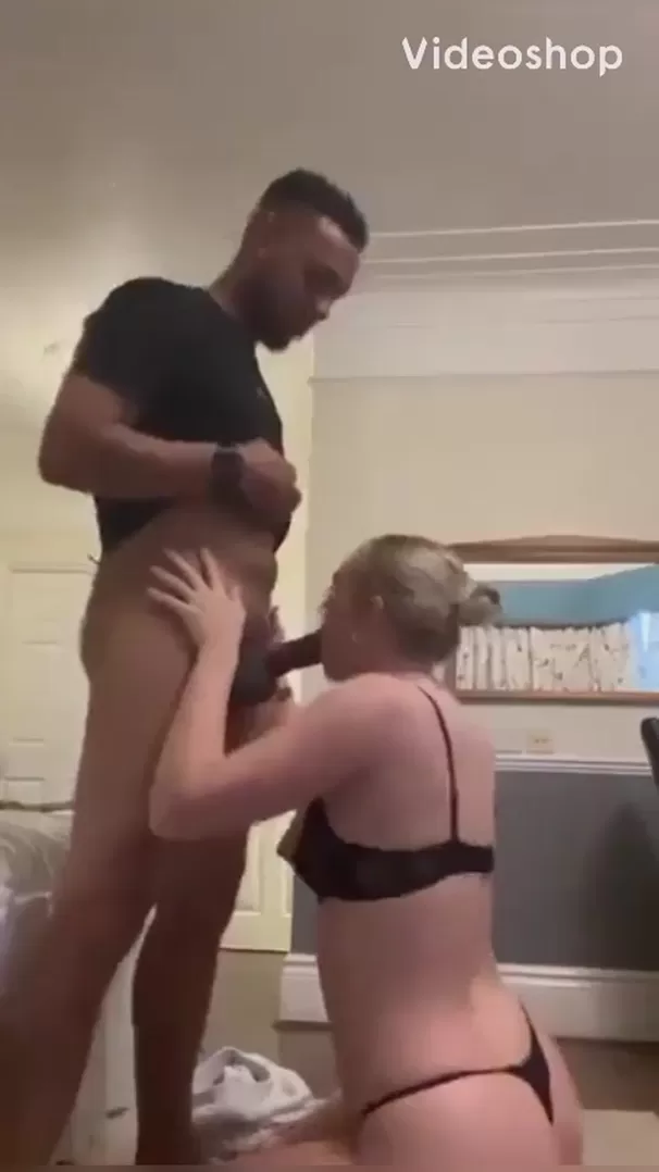 Hot slut sucks with no hands