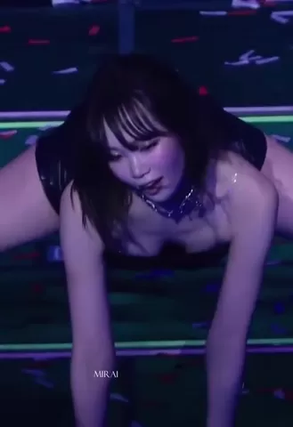 LE SSERAFIM - Chaewon