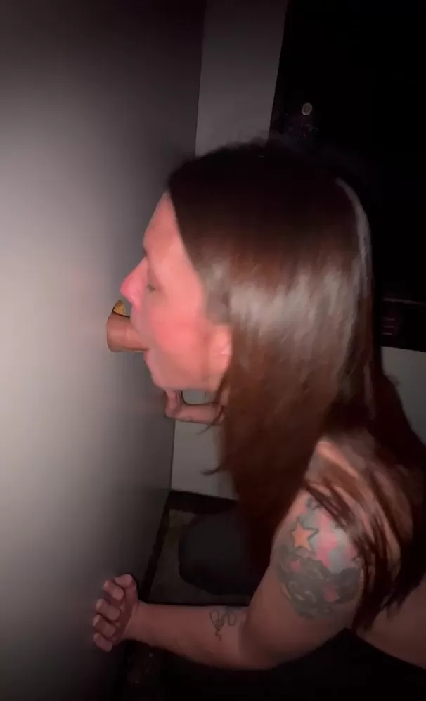 Je l'ai sucé jusqu'à ce qu'il soit sec et j'ai avalé chaque morceau