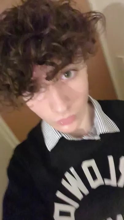 Qui serait à genoux de qui ?