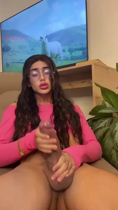 Grosse bite charnue éjacule