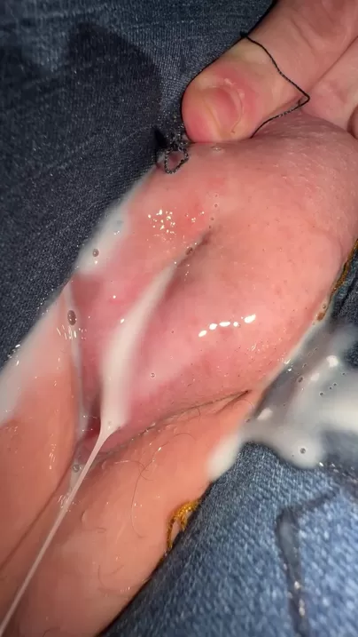 Ce creampie est devenu salissant