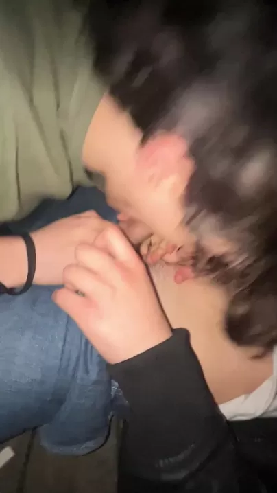 Sucer mes amis est ma chose préférée à faire