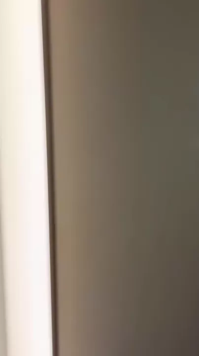 Un petit flash pour toi pendant que je fais du shopping de lingerie