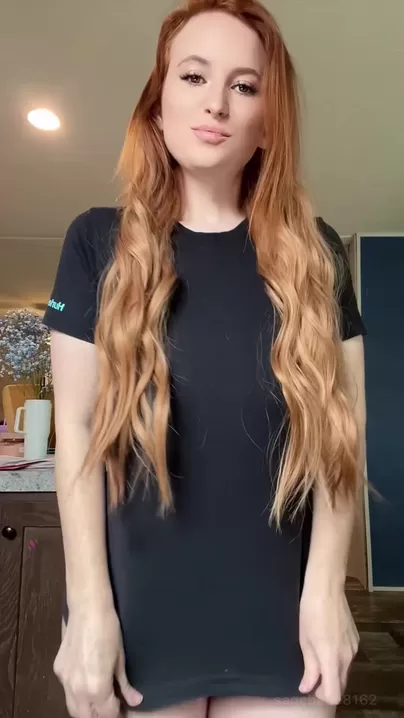 Natuurlijke roodharige MILF, geen filter nodig