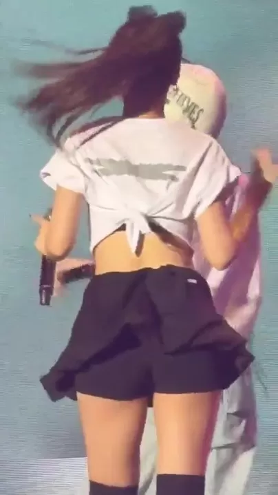 LE SSERAFIM - Chaewon