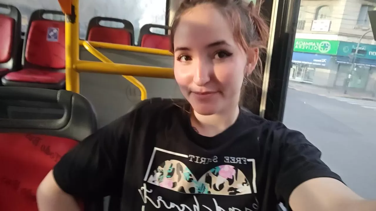 O lindo motorista do ônibus me viu e eu não me arrependo