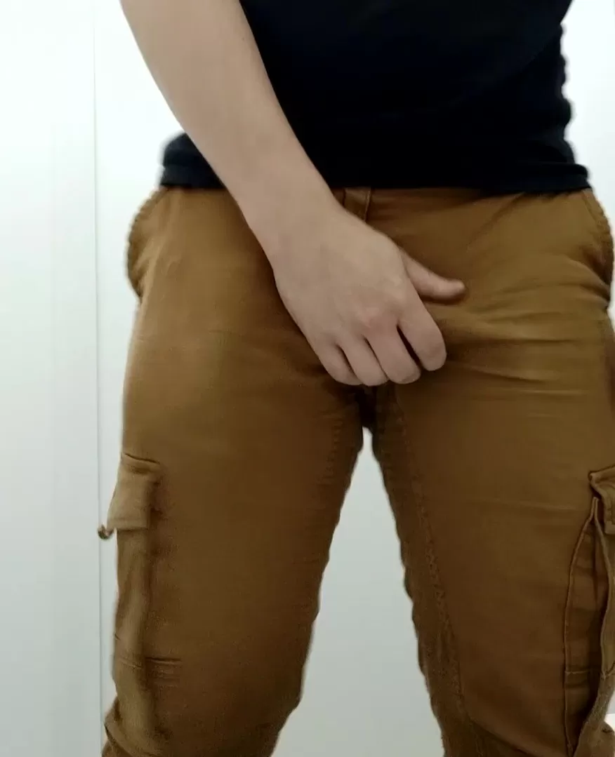 Est-ce que j'ai des fesses rebondies ?