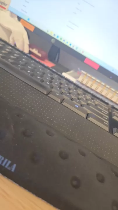 Il mio compito preferito al lavoro è mostrarti i miei lineamenti.