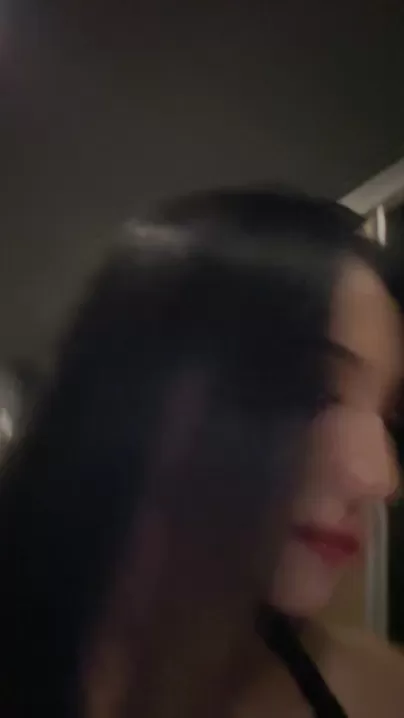 Es-tu assez folle pour me baiser dans des toilettes publiques ?