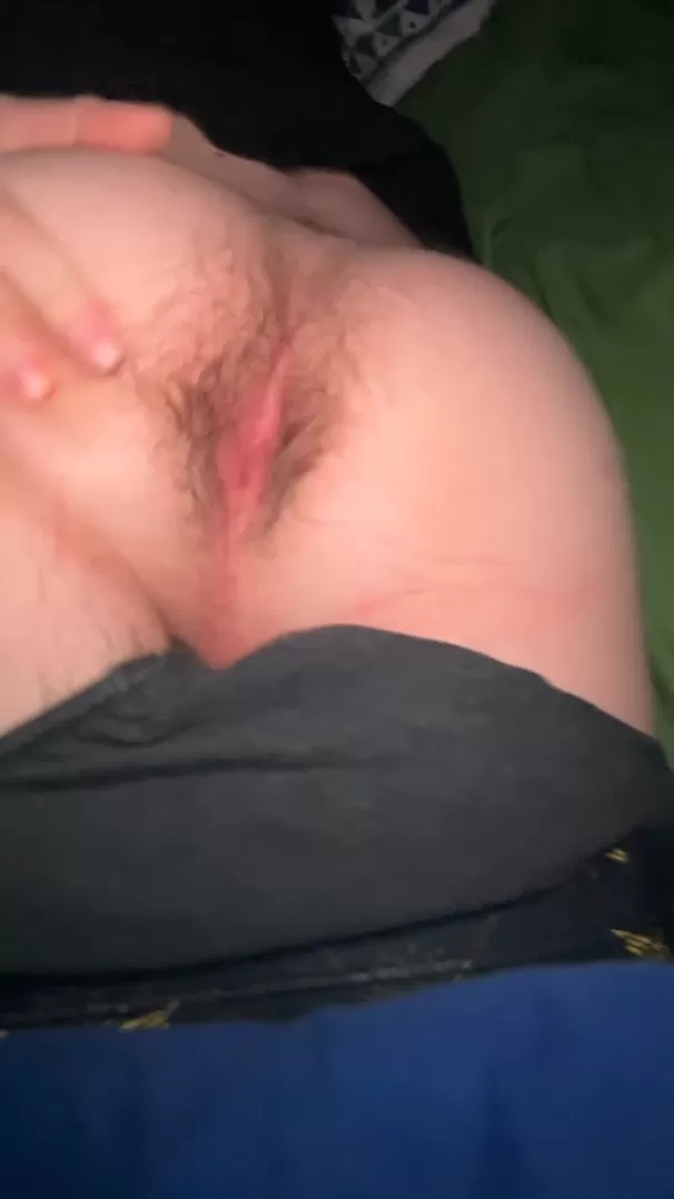 19 ans, j'ai besoin d'un homme qui n'a pas peur des poils