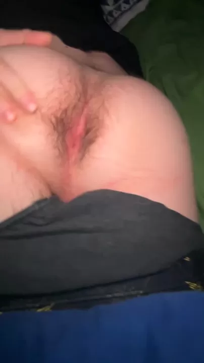 19 ans, j'ai besoin d'un homme qui n'a pas peur des poils