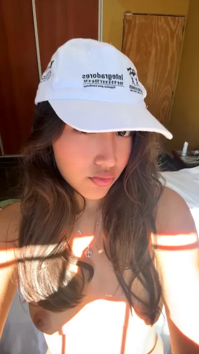Construit comme un péché, embrassé par le soleil.
