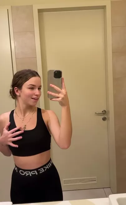 Les pousser du coude dans les toilettes de la salle de sport est mon préféré