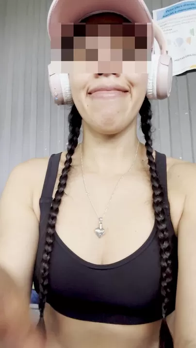 Je t'exhibe secrètement à la salle de sport pour te donner un peu d'inspiration ;)