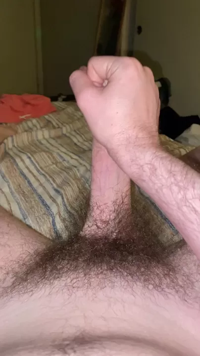 J'adore quand mon sperme reste coincé dans mon pubis