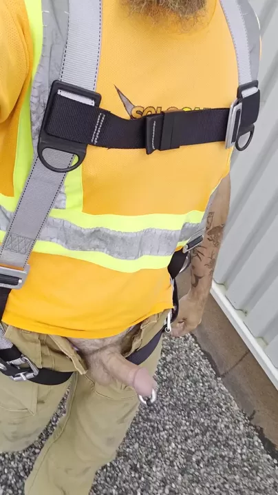 Je traîne juste en travaillant sur un toit
