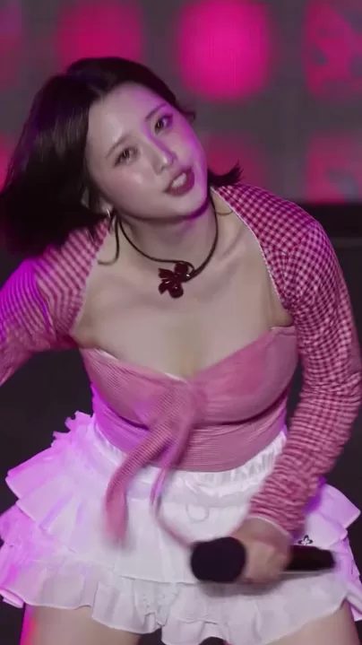 Nayoung - SOMME LUMINEUX