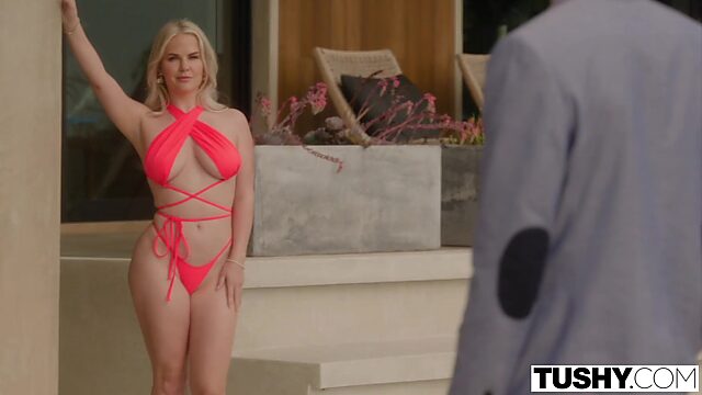 Curvy Blonde MILF Vic Marie got perfect outdoor anal wearing her sexy bikini