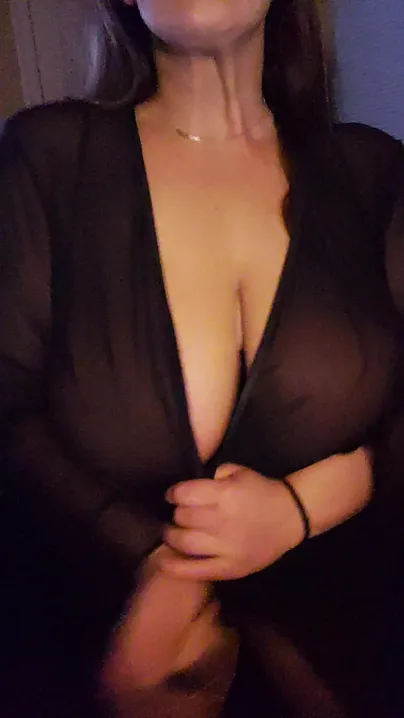 Titty fuck me for new years?