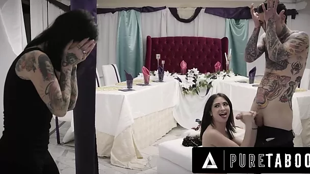 Ересек адам жігітті трафик етеді (фото) Анамен жыныстық қатынас - бұл мүлде жағымсыз